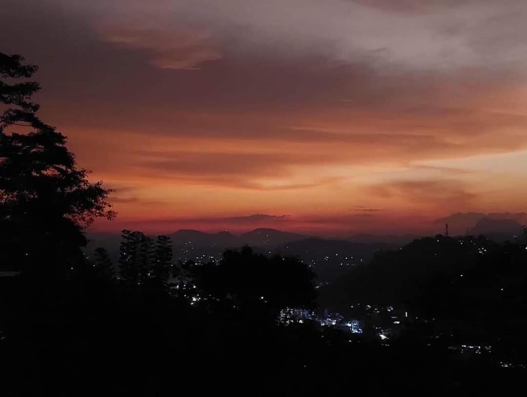 Hotel Kandyan View "Free Pickup From Kandy City" Kültér fotó