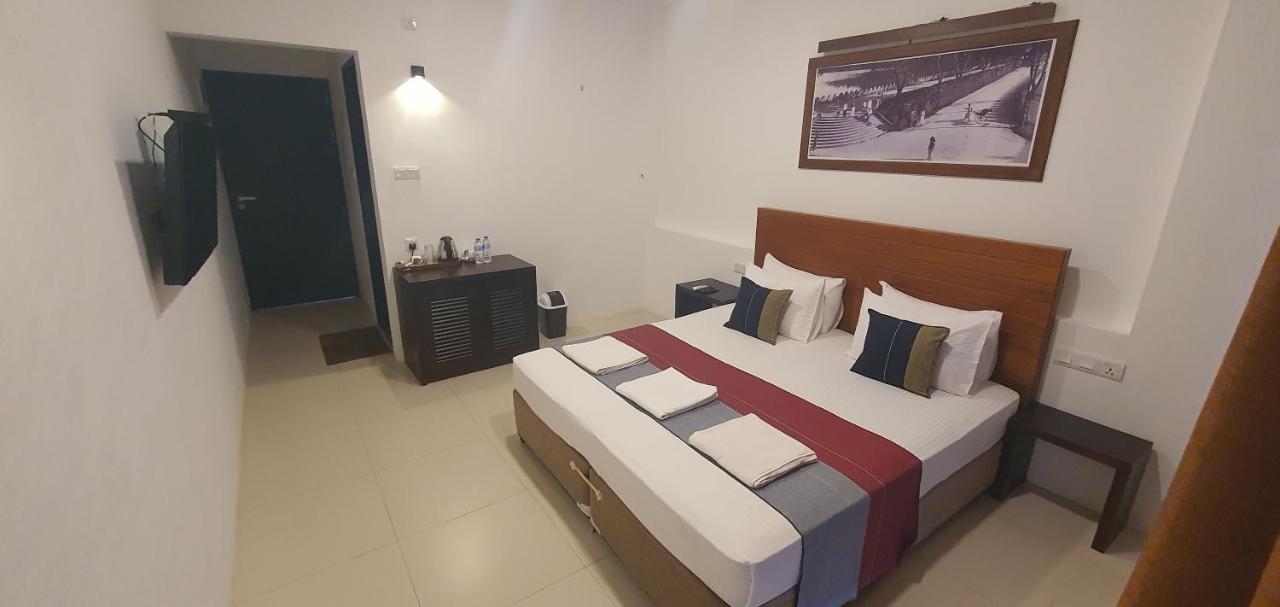 Hotel Kandyan View "Free Pickup From Kandy City" Kültér fotó